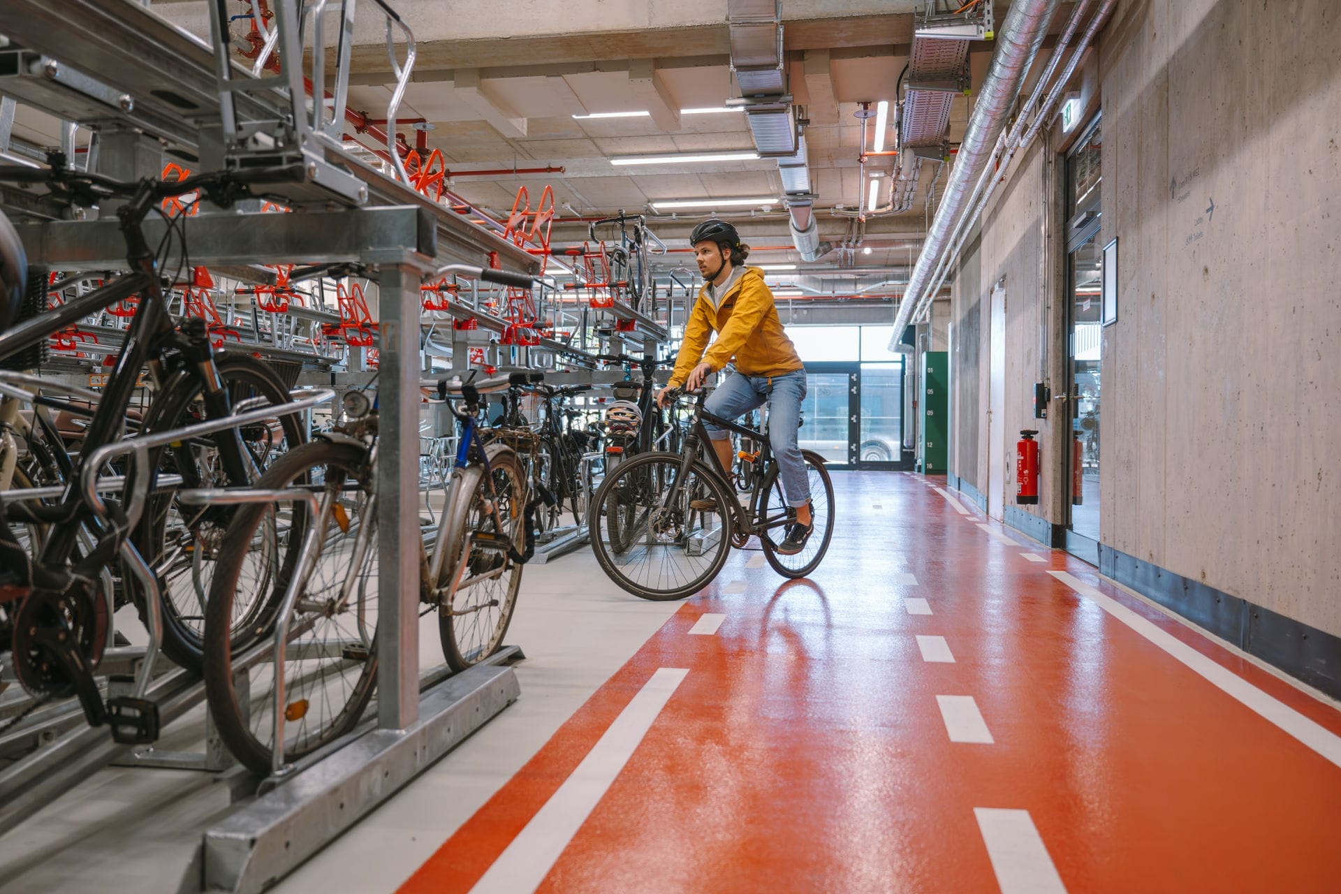 Bike storage, bike reparation hub, bike racks so you can come to work in a sustainable and fit way!