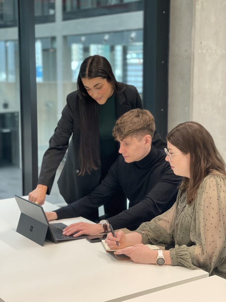 Coworking to enhance networking and feel connected. Or deep focus if you prefer concentrating on your own tasks.